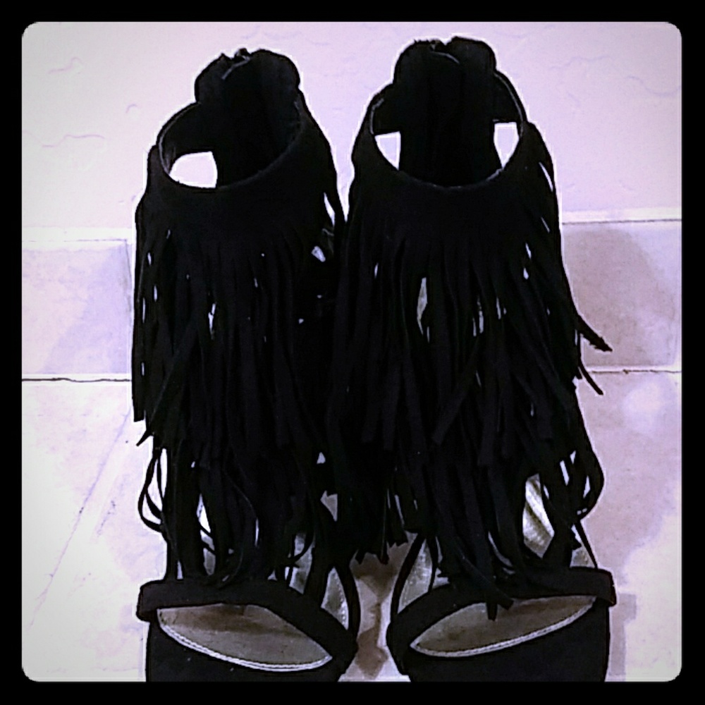 Ana black  heels with fringes 9